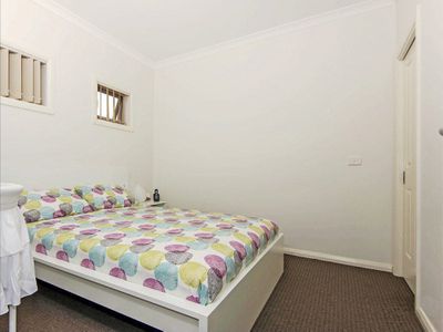 2/5 Berndardt Avenue, Hoppers Crossing