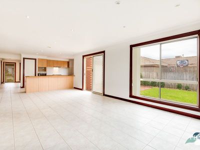 8 Barrell Court, Delahey