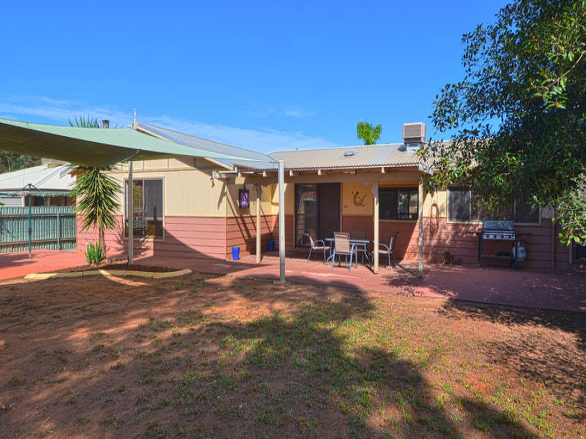 12 Holroyd Way, Boulder