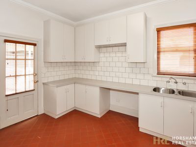 14 Bowden Street, Horsham