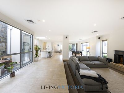 24 Minvi Terrace, Cairnlea
