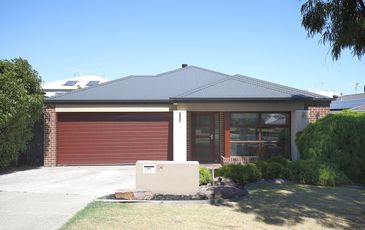 14 Bonneville Parade, Pakenham