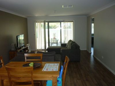 8 Glenshee Close, Dubbo