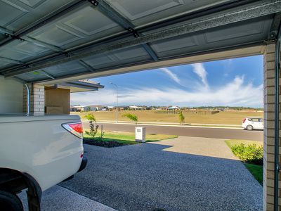 27 Blaxland Road, Urraween