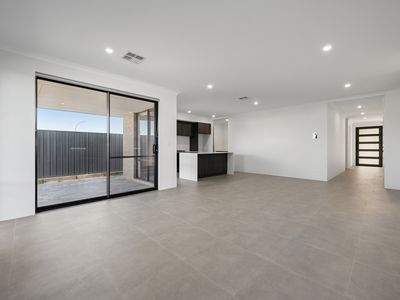 12 Chapman Way, Gosnells
