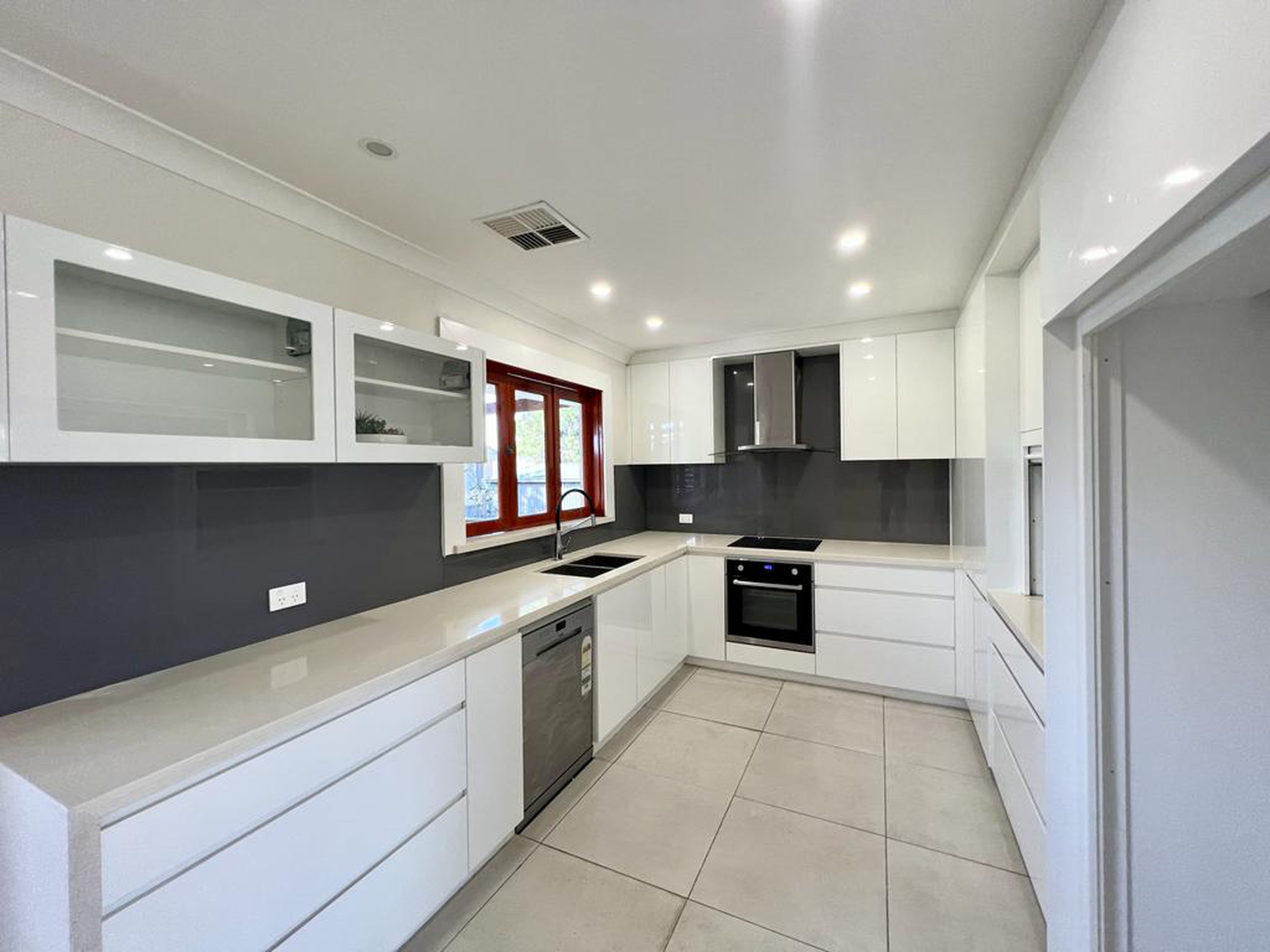 9 Hillview Ave, SOUTH PENRITH