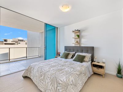 505 / 41 Harbour Town Drive, Biggera Waters