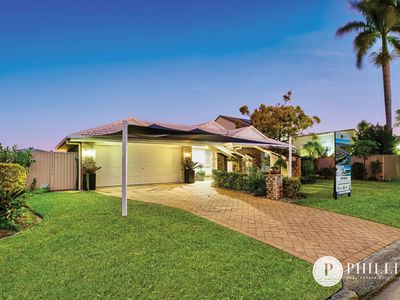 21 Camelot Crescent, Hollywell