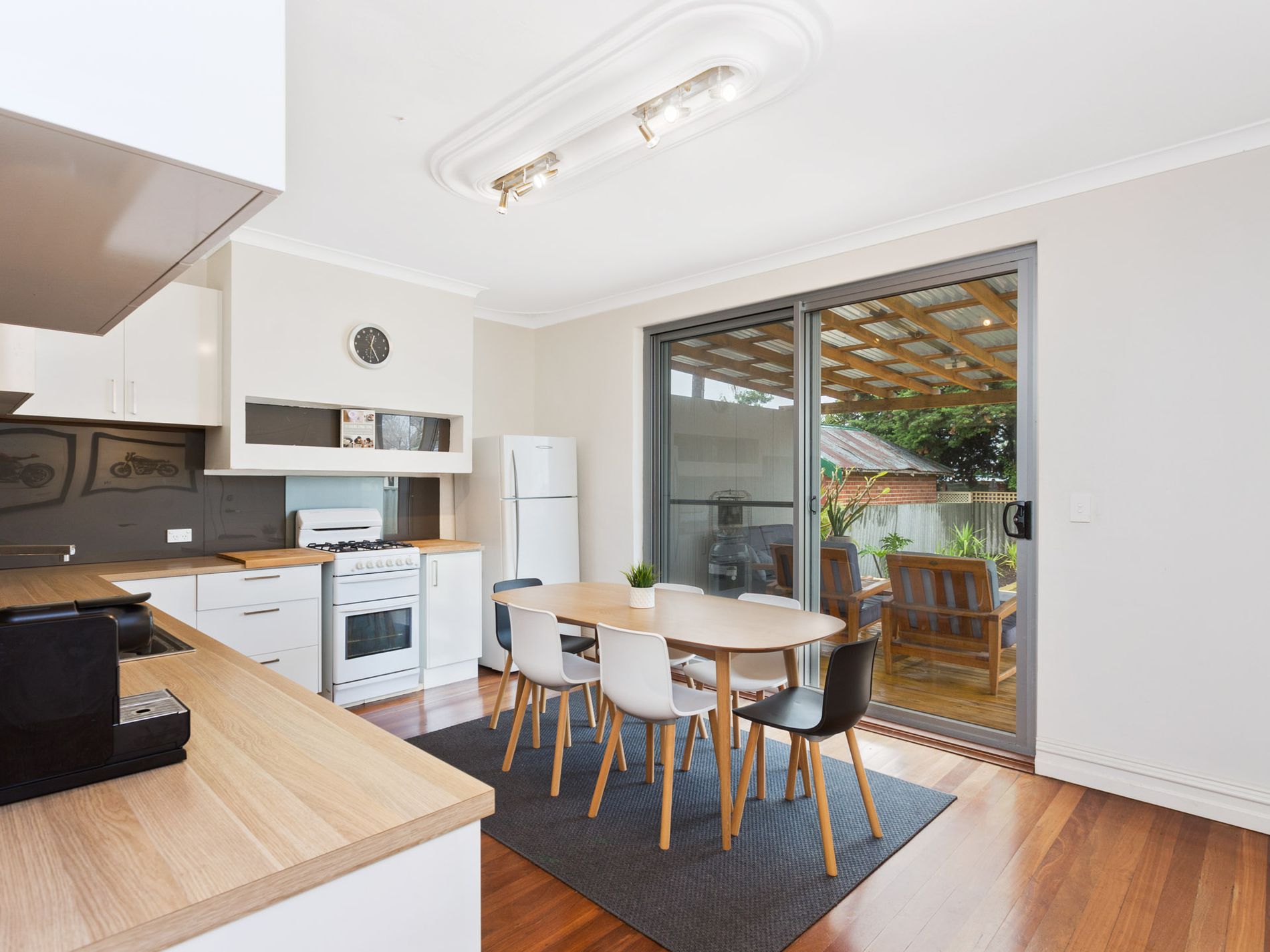 96 Douglas Avenue, South Perth