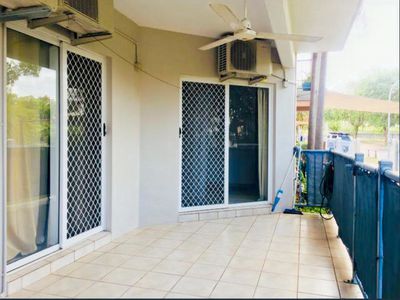 2 / 11 Chong Wee Avenue, Woolner