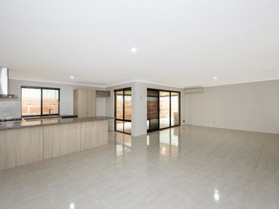 9 Explorers Crescent, Baldivis