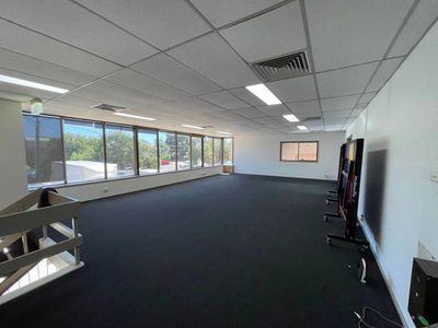 Level 1, Unit 2 / 25 Bearing Road, Seven Hills