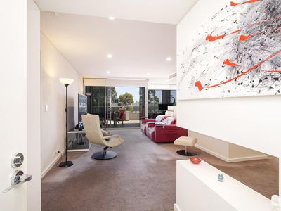 202 / 19 The Circus, Burswood