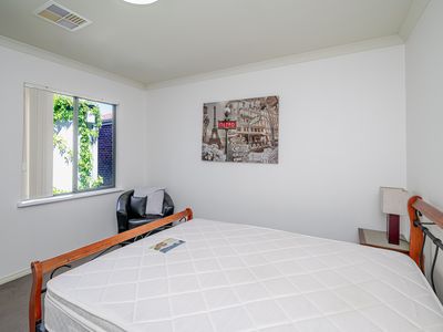 5/14 Waterloo Crescent, East Perth