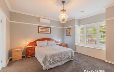 10 Cowdray Crescent, Officer