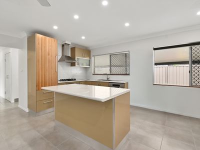 9 CONLAN CLOSE, Manoora