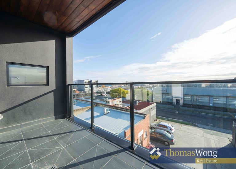 4 / 302 Huntingdale Road, Huntingdale