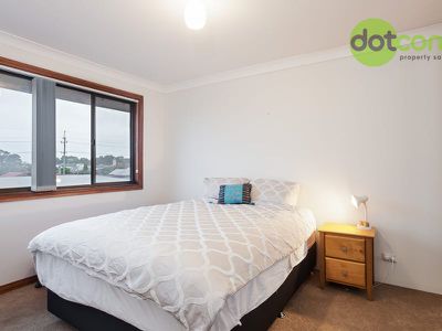 2 / 103 Brunker Road, Adamstown