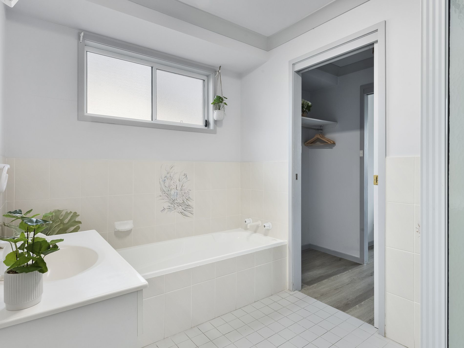 16 Thistleton Drive, Burrill Lake