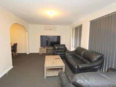 14 Cumberland Avenue, Georges Hall