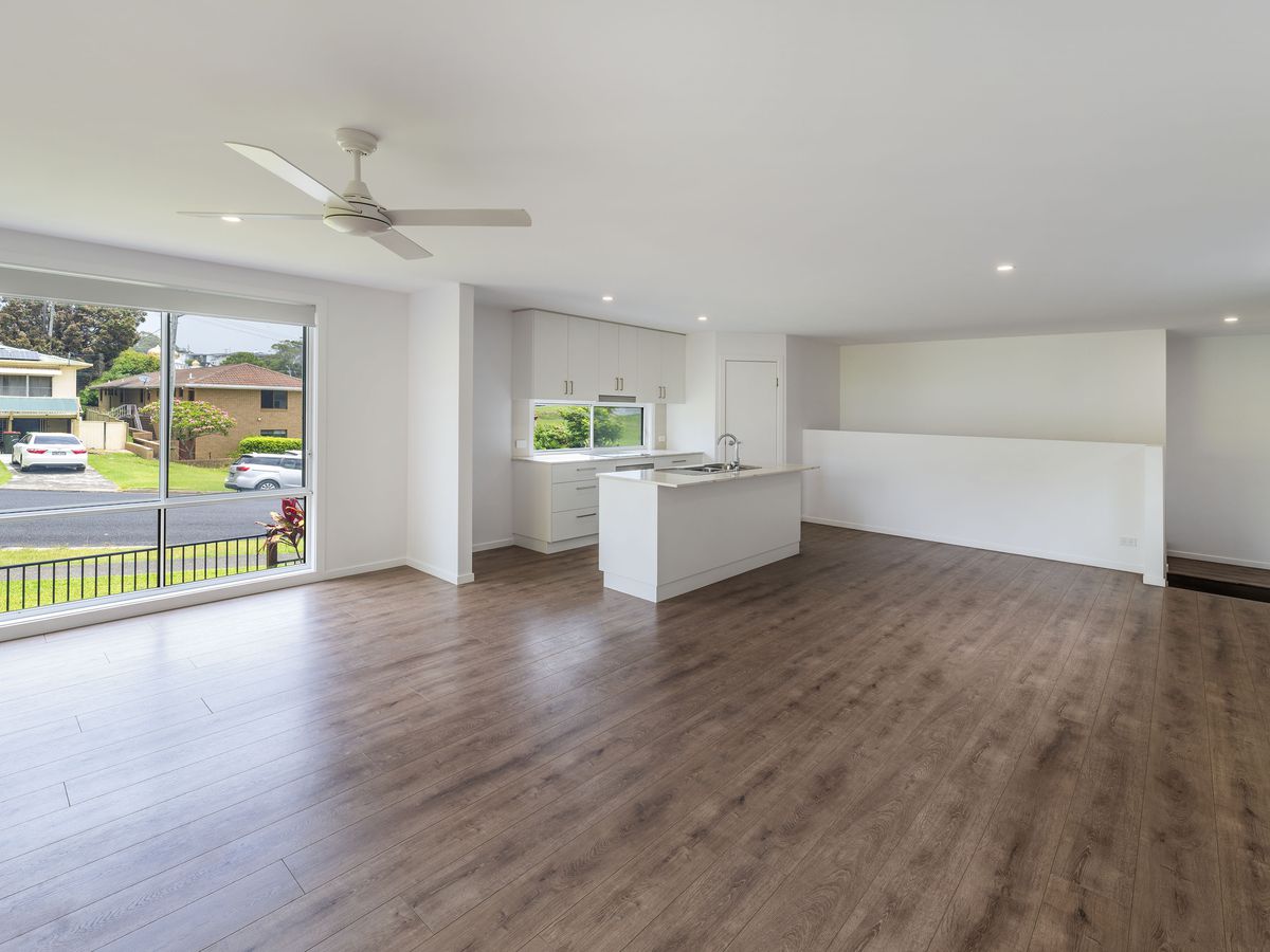 1 / 8 Beach Street, Woolgoolga