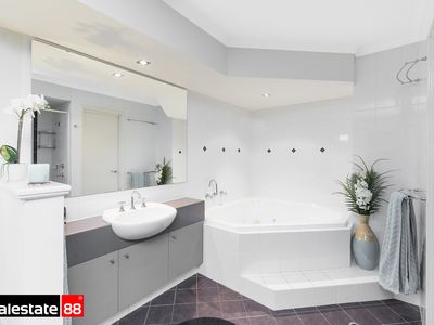 6 Boans Lane, East Perth