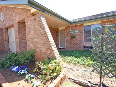2 / 5 Rothesay Court, Dubbo