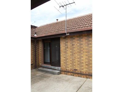 2 / 379 LAWRENCE STREET, Wodonga