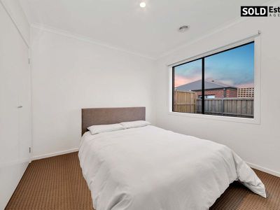 115 Moxham Drive, Clyde North