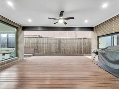 90 Anniversary Avenue, Wyndham Vale