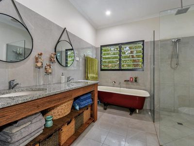 230 Wheewall Rd , Berry Springs