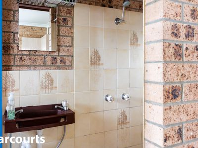 89 Kings Point Drive, Kings Point