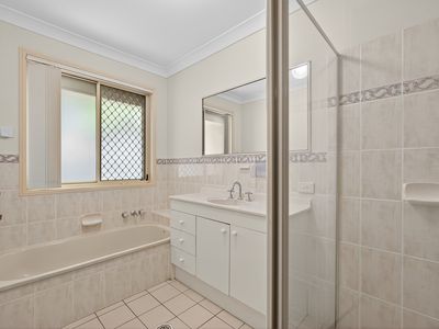 7 Job Place, Arana Hills