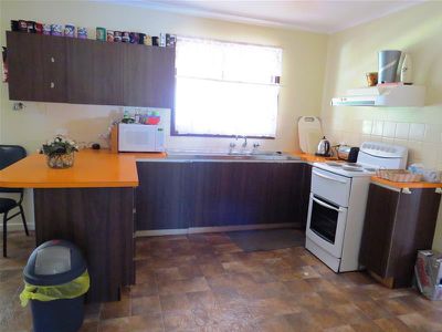 7 Leete Place, Newman