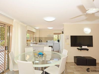 2 / 383 esplanade, Torquay