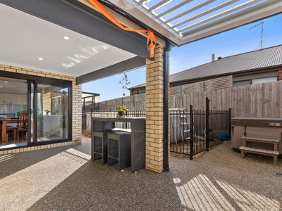 5 Volterra Way, Leopold