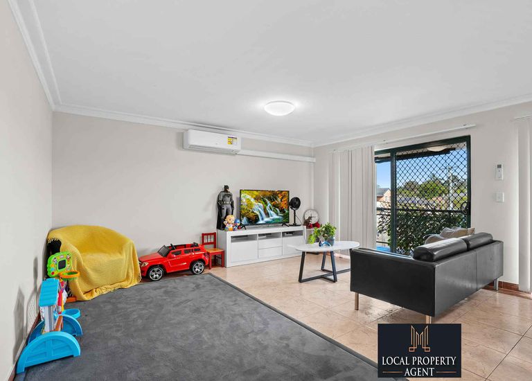 11 / 11-15 Cahors Rd, Padstow