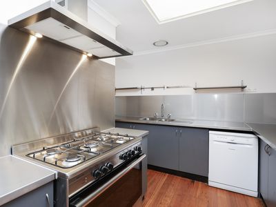 2 / 83-85 Epsom Road, Ascot Vale