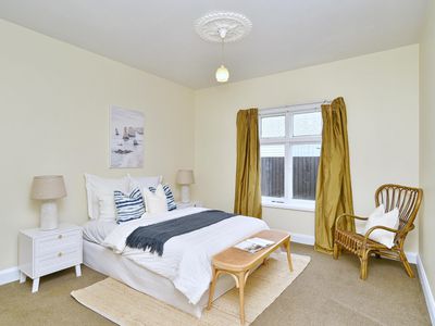 36 Hopkins Street, Woolston