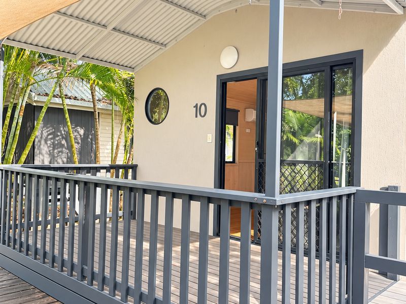 10 / 946 Scenic Highway, Kinka Beach