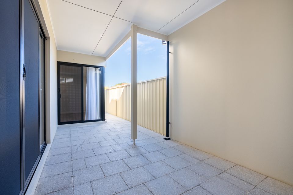 1 / 116 Gloucester Ave, Shoalwater