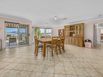 2 Kookaburra Close, Weston