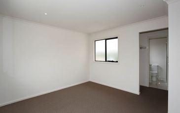 2-4 Edinburgh Drive, Beaconsfield