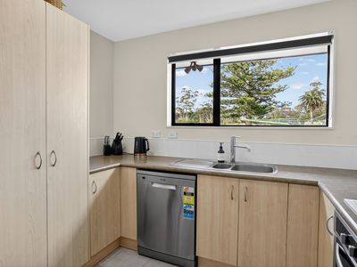 10 Aitkenhead Court, Parakai, Helensville