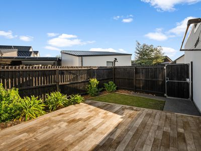 17 Eminence Drive, Northwood