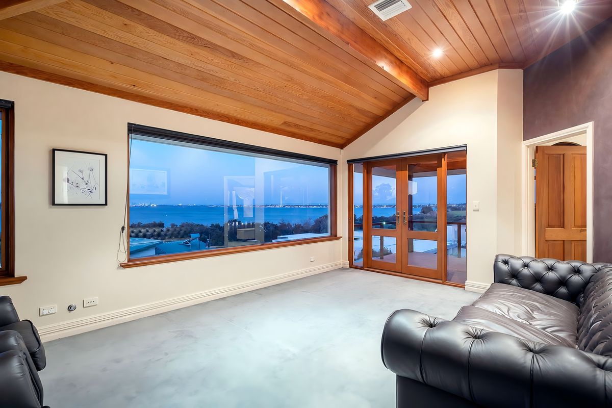 6 Moreing Road, Attadale