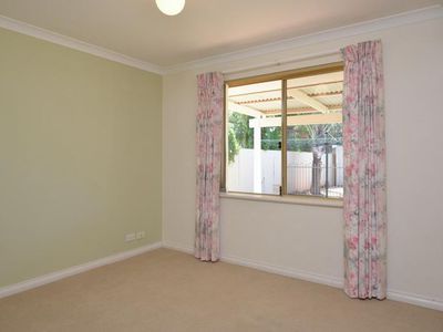 4 Heston Court, Somerville