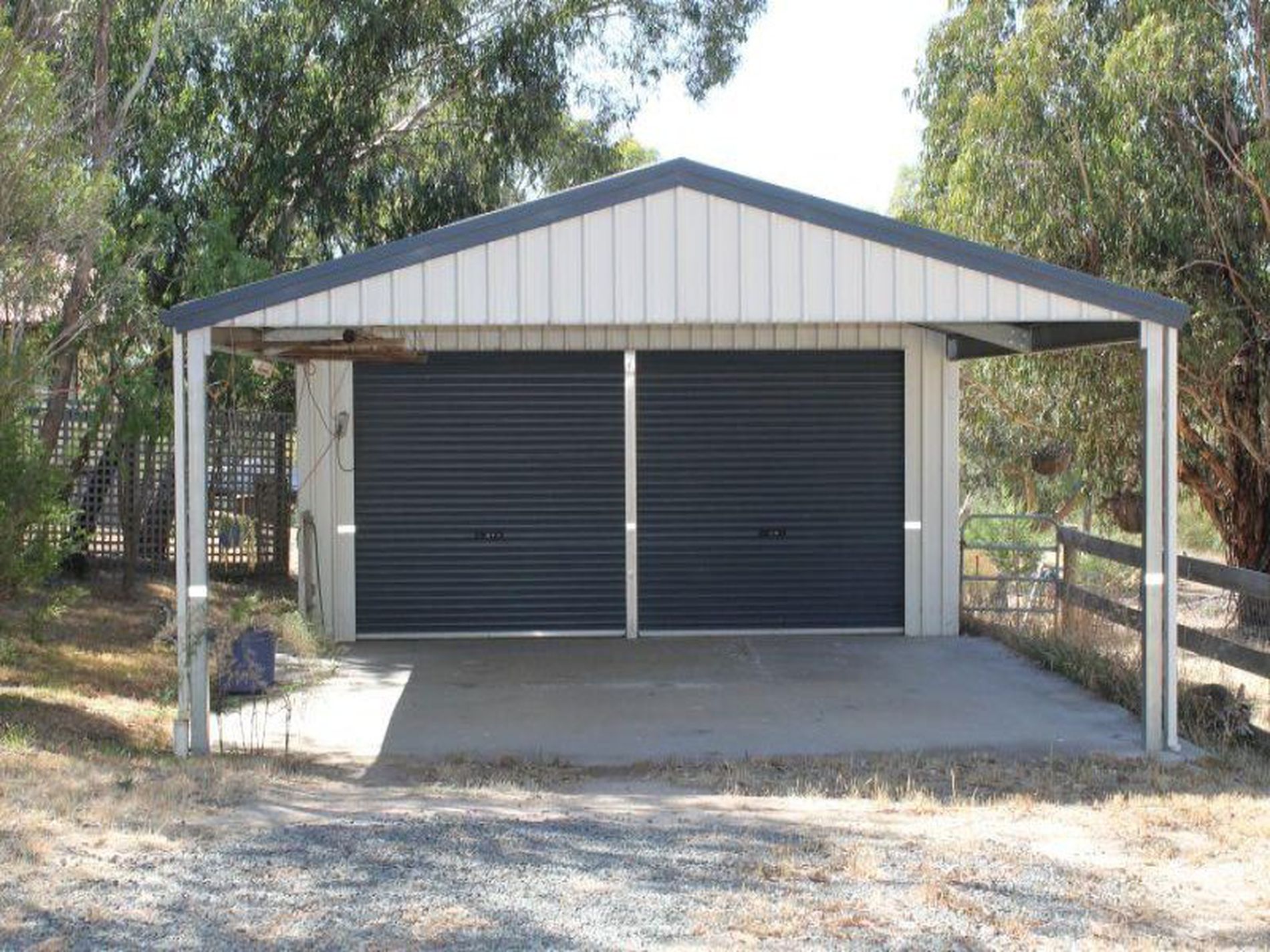 17 McClellan Crescent, Heathcote