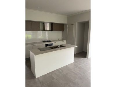 177 Fairways Boulevard, Craigieburn