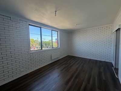 27a The Circle, Altona North